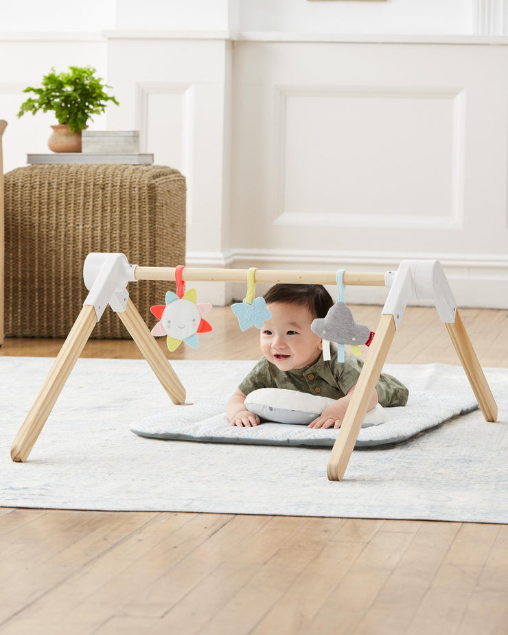 Gimnasio de madera Silver Lining Cloud