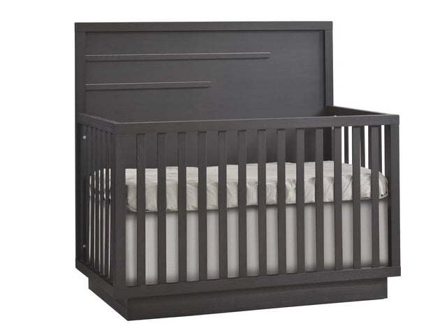 Como 5-in-1 Crib with Moulding